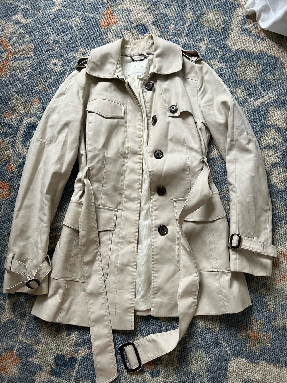 Women’s Classic Cream Trench Coat
